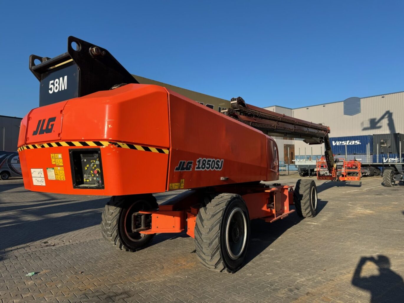 DF61C1EF E1D9 47B7 97C1 EDDFCDBBC9F9